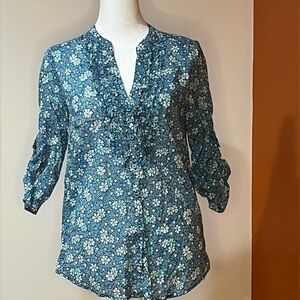 NWT Lauren Conrad Blouse Floral Button Down with Adjustable Sleeves